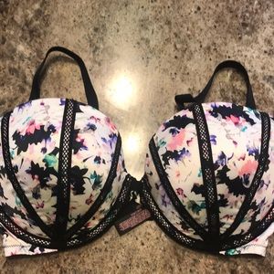 Victoria’s Secret very sexy push up